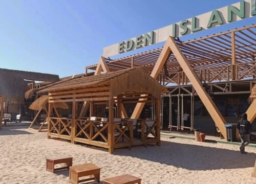 Luxurious Snorkeling Trip to Eden Island